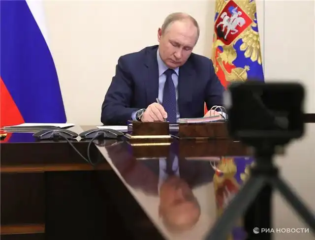 Президент Путин утвердил закон о мобильных аптеках для сельской местности