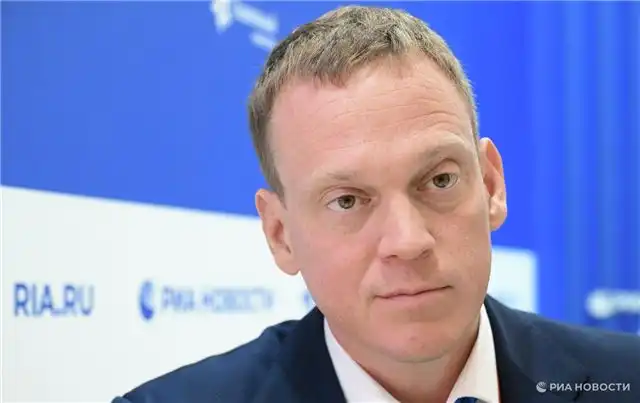 Малков отметил лучших работников медицины региона региональными наградами