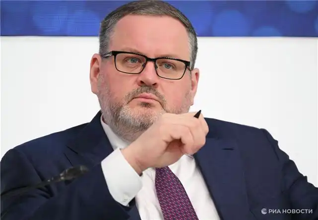 Котяков заявил, что превращать 31 декабря в официальный выходной в России не требуется