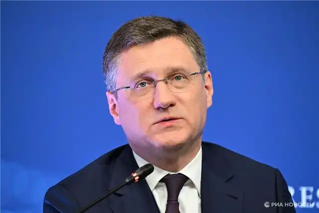 Новак объявил о запуске импорта топлива из зарубежных источников
