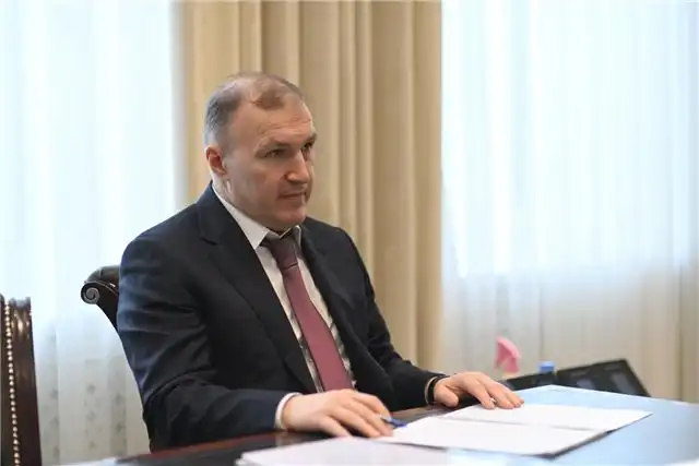 Мурат Кумпилов проверил этапы строительства новых медицинских объектов в Адыгее