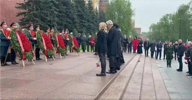 Члены СТД РФ воздали дань памяти у Могилы Неизвестного Солдата у стен Кремля