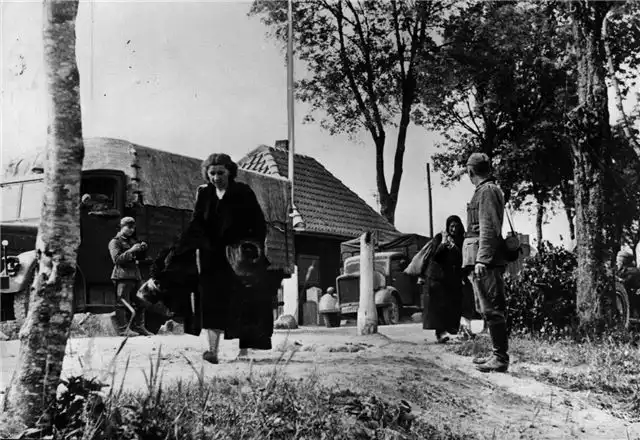 Нацисты уничтожили примерно 400 евреев в Каменце-Подольском летом 1941 года