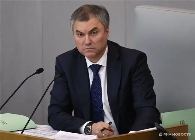 Володин поинтересовался у подписчиков, исчезла ли навязчивая реклама платных услуг