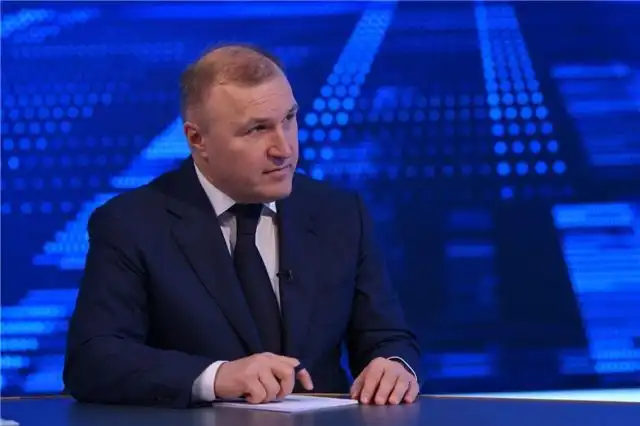 Кумпилов провёл обсуждение хода выполнения работ на объектах капитального строительства