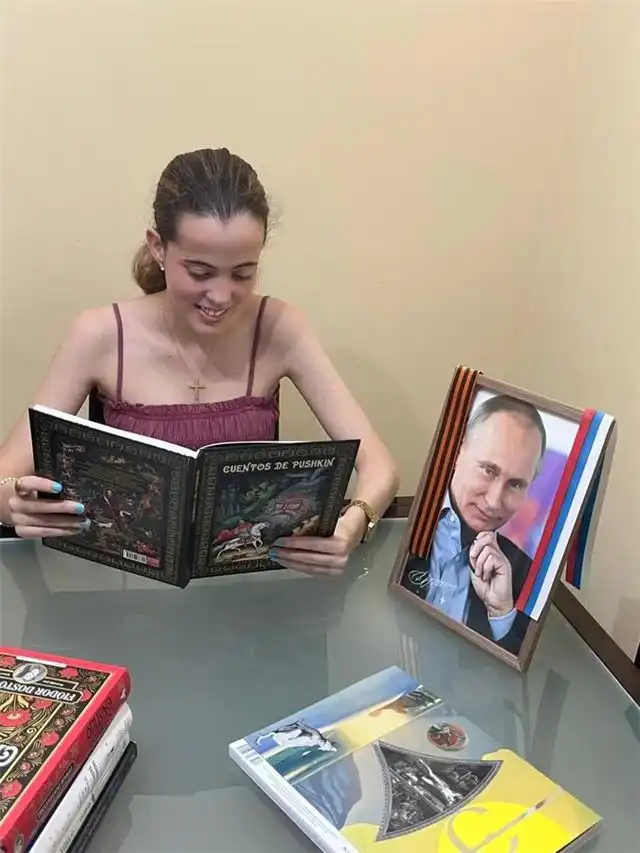 Испанская школьница мечтает задать Путину вопрос о состоянии отношений между Россией и Европой