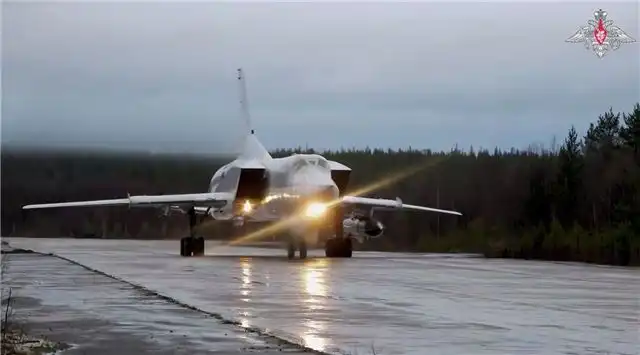 Ту?22М3 ВКС РФ выполнили плановый пролёт над нейтральными водами Балтики
